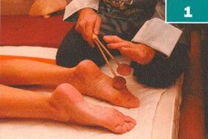 Китайский массаж сферами - Проработайте подошвенную поверхность стопы с учетом рефлексогенных зон